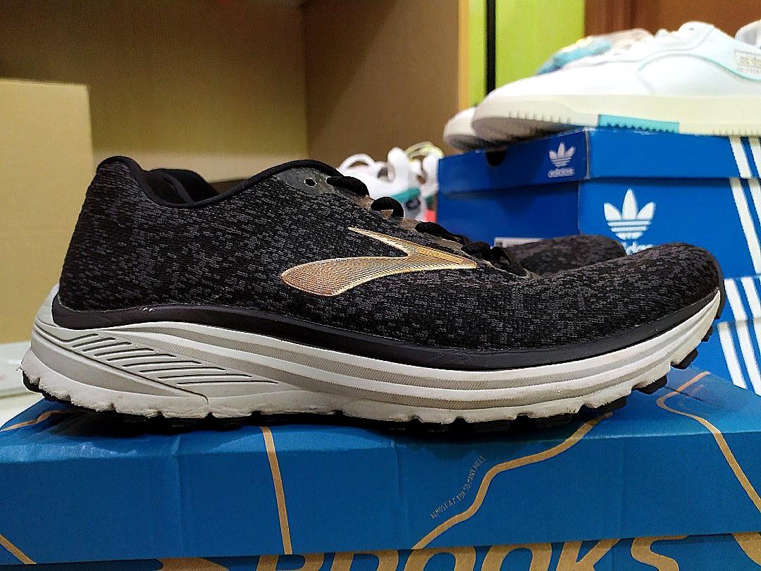 Brooks anthem 2 store