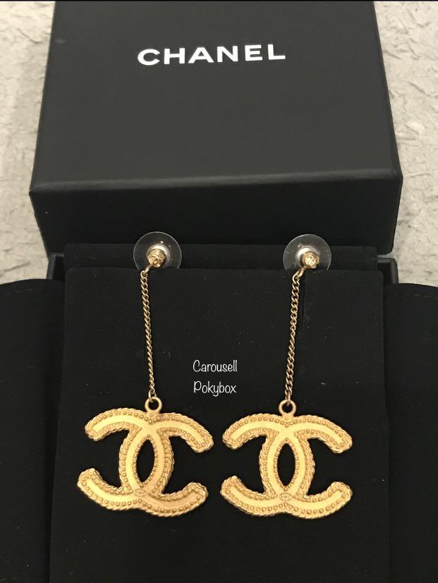 Gold chanel drop earrings online