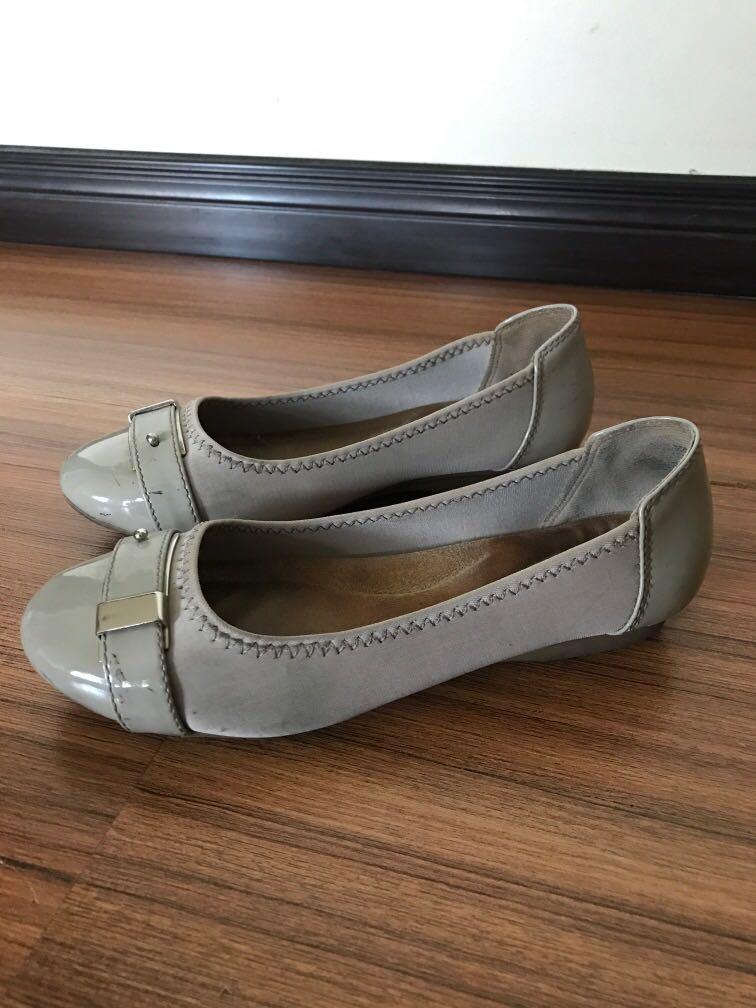 Dexflex Comfort flats Women s Fashion Footwear Flats Sandals