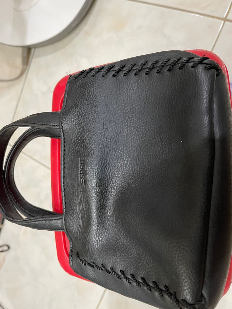 esprit compact sling bag