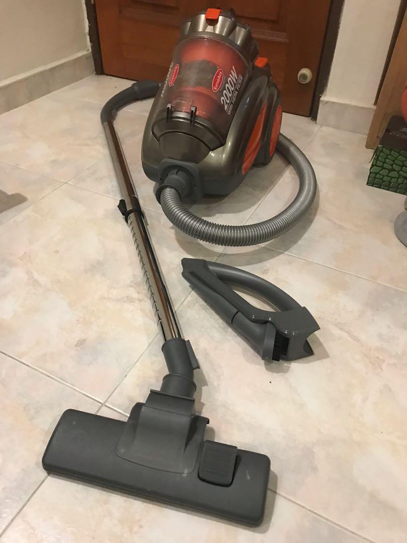 EuropAce 2000W vacuum cleaner with HEPA filter, TV & Home Appliances