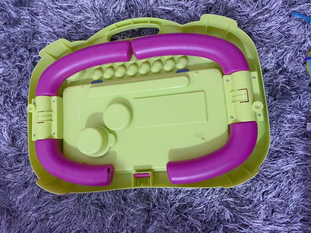 Folding Art Table, Hobbies & Toys, Stationary & Craft, Craft Supplies