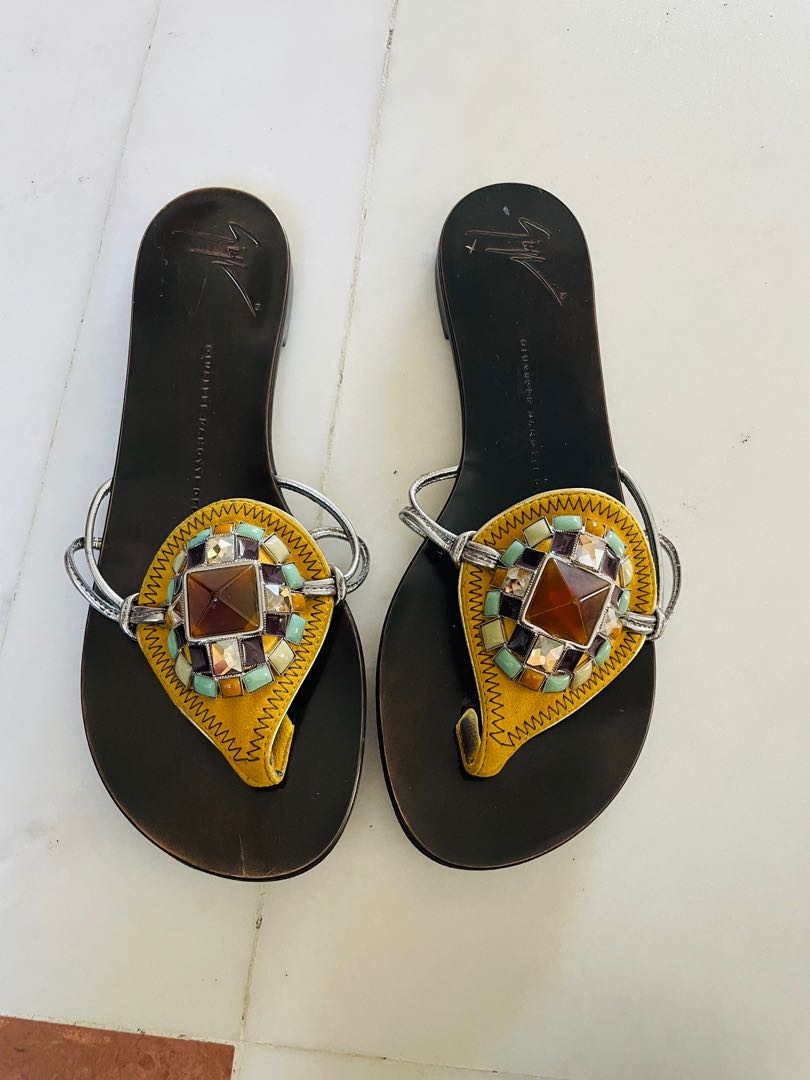 Giuseppe zanotti clearance thong sandal