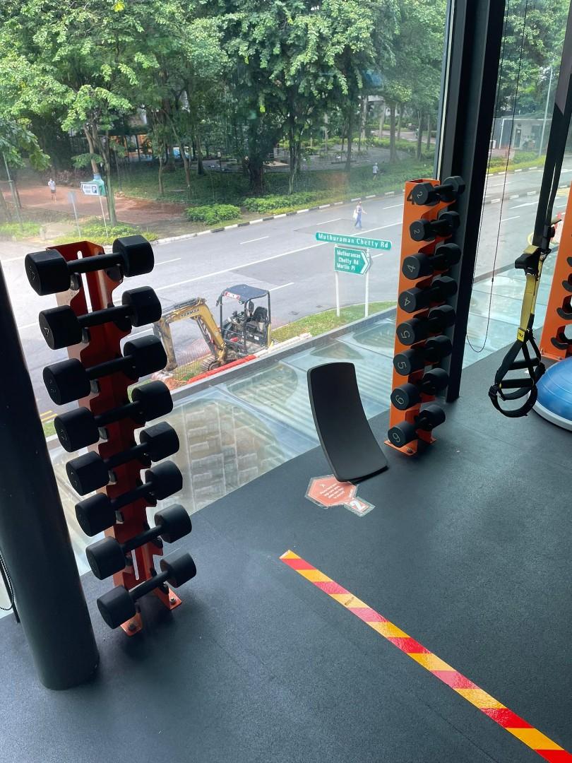 Orangetheory Commercial Gym Equipment LOT SALE! Weights Medicine Ball  Dumbbell Step Board Resistant bands AS LOT ONLY!