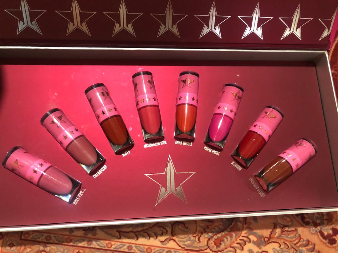 Jeffree star lip gloss, Beauty & Personal Care, Face, Makeup on Carousell