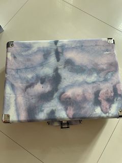 (Category: ) located in . Submitted by stefandraboutique (Listing ID 1114800251, Image 1). Description: .