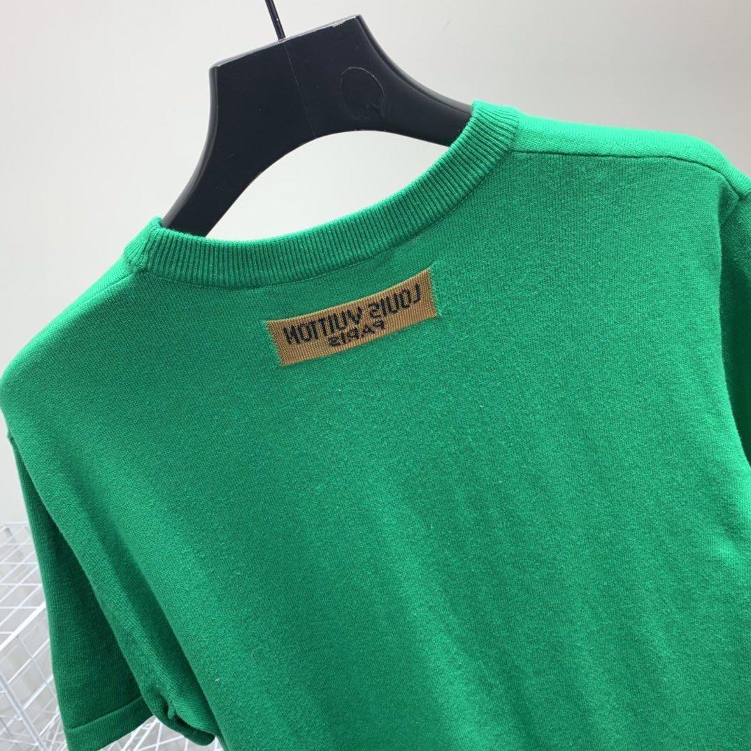 Tshirt Louis Vuitton Green size XS International in Cotton  24133326
