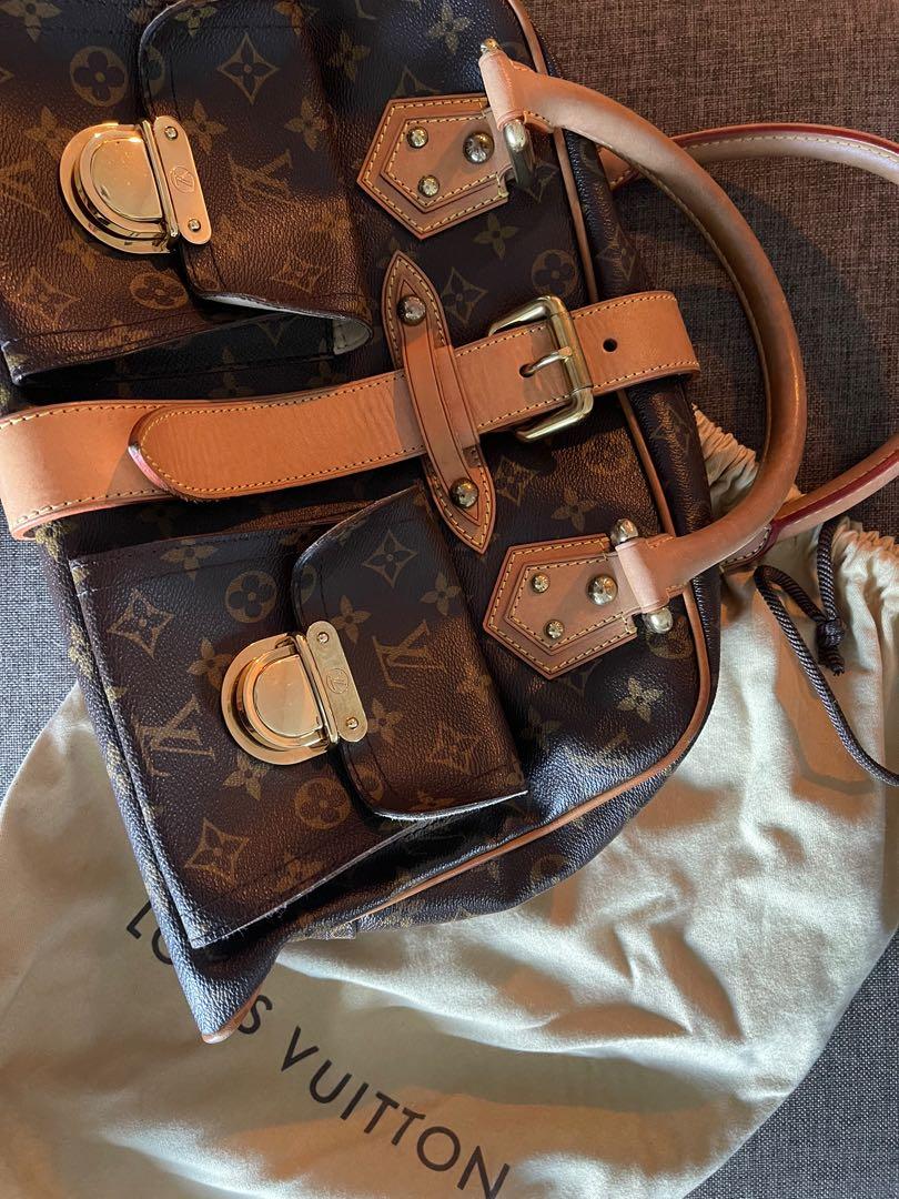 authentic LV manhattan pm (Category: Luxury Bags & Wallets) located in Taguig. Submitted by coconutcalamari (Listing ID 1114745157, Image 2). Description: barely used. well maintained with dust bag and receipt bought in LV in greenbelt. .