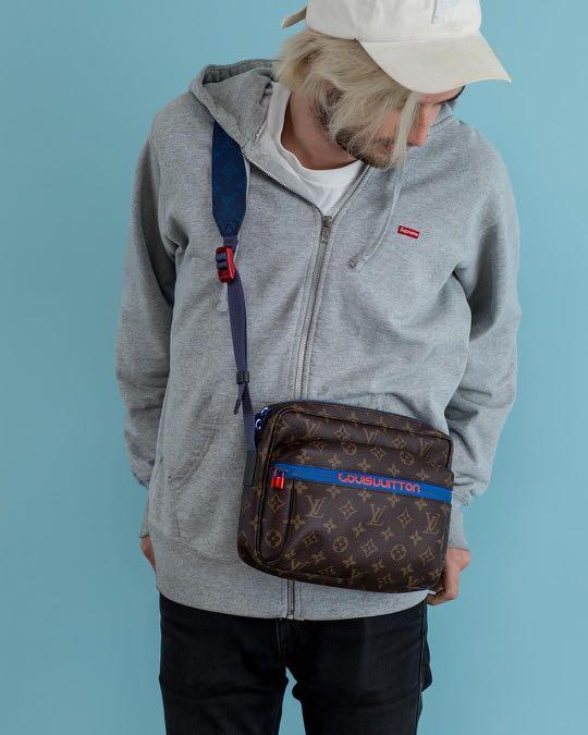 Outdoor messenger outlet