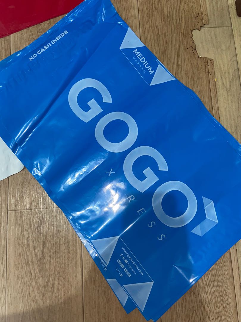 MEDUIM POUCH GOGO EXPRESS 31 PCS ONLY, Furniture & Home Living, Home