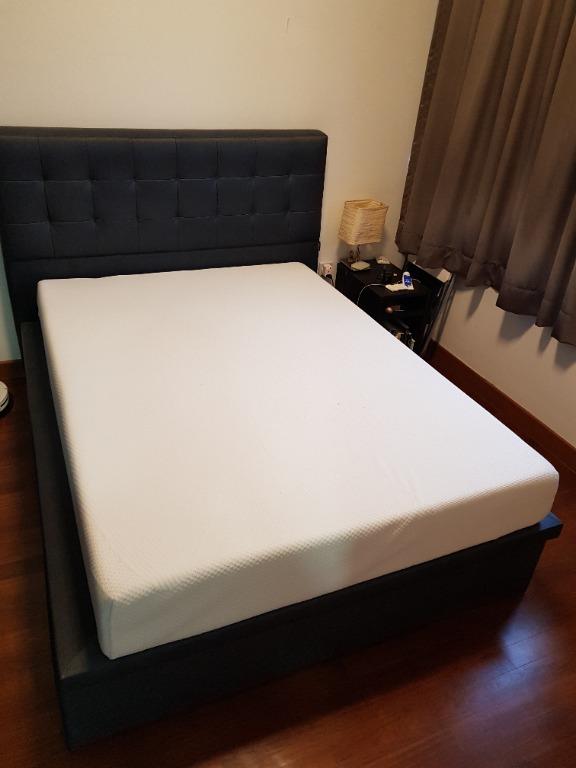 FREE Memory foam matress (Spa Sensations by Zinus) - double ...