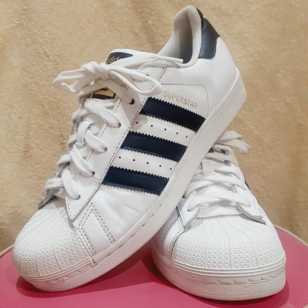 nike superstar shoes