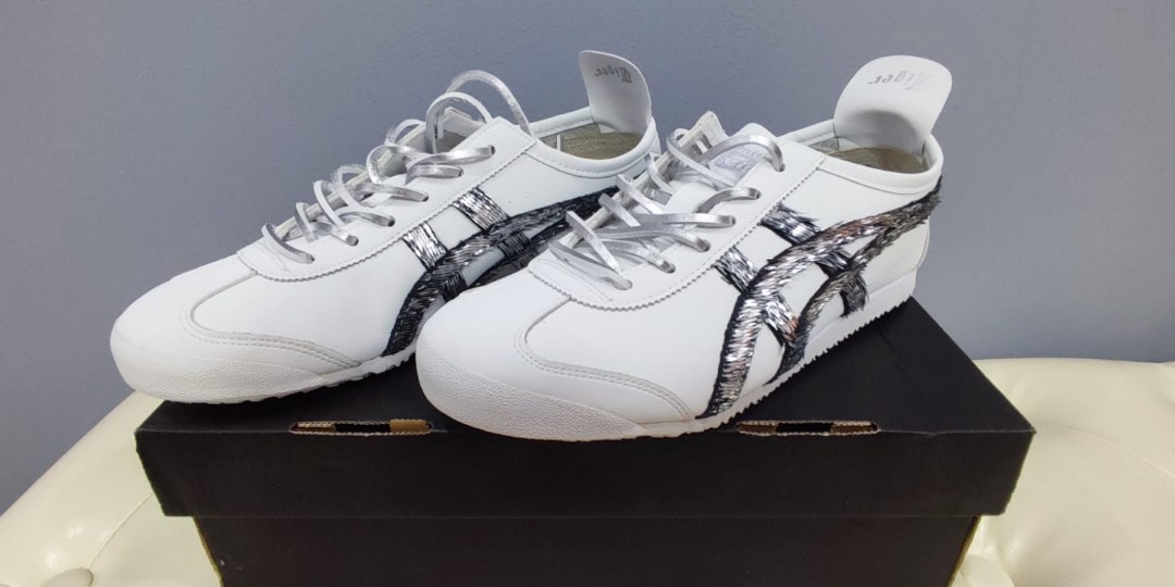 onitsuka white silver