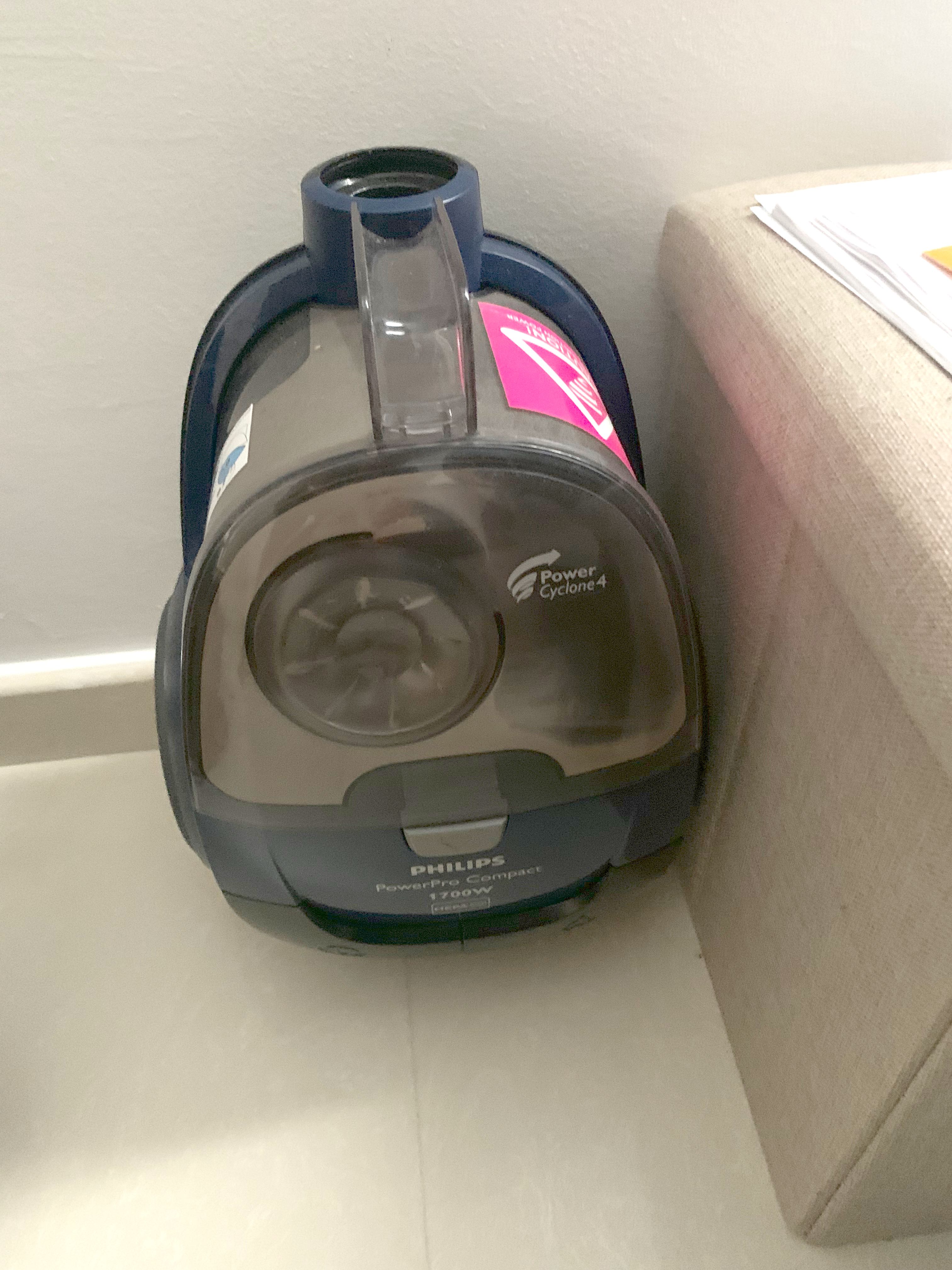 Philips PowerPro Compact 1700W vacuum cleaner, TV & Home Appliances ...