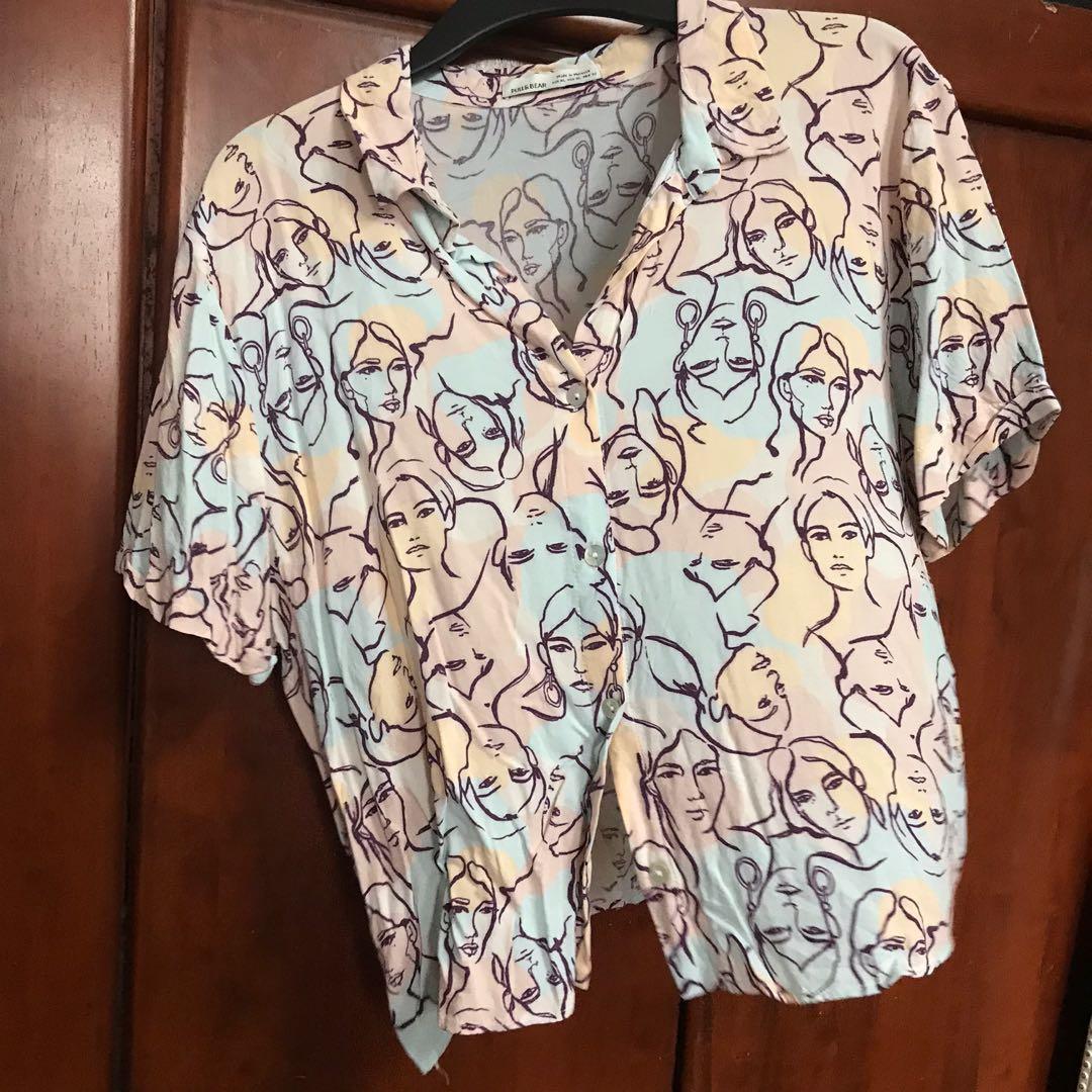 Pullbear Tops (Category: Other Tops) located in Kuala Lumpur. Submitted by hobieya (Listing ID 1114892010, Image 1). Description: - condition 10/10 - never wore - size XL.