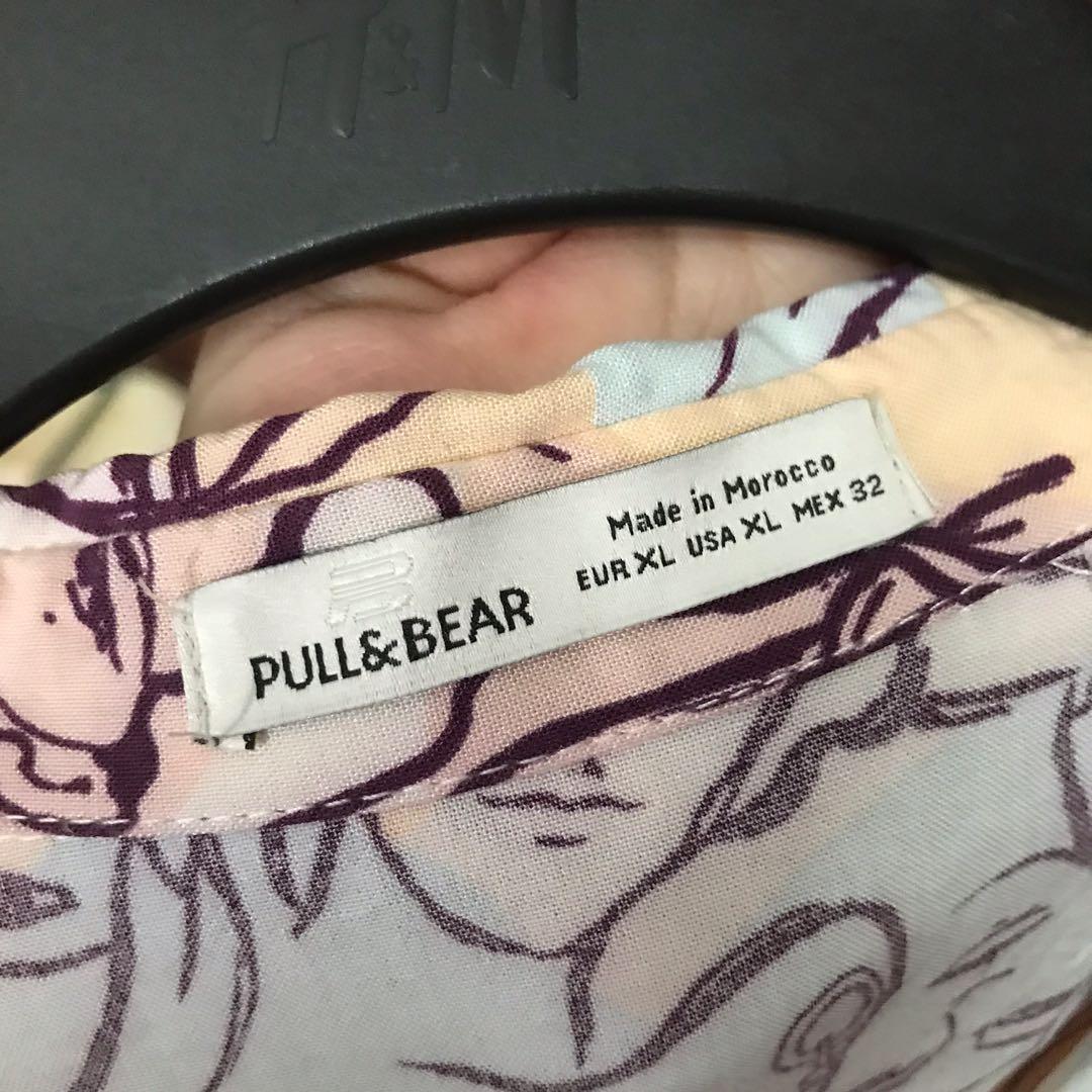 Pullbear Tops (Category: Other Tops) located in Kuala Lumpur. Submitted by hobieya (Listing ID 1114892010, Image 3). Description: - condition 10/10 - never wore - size XL.