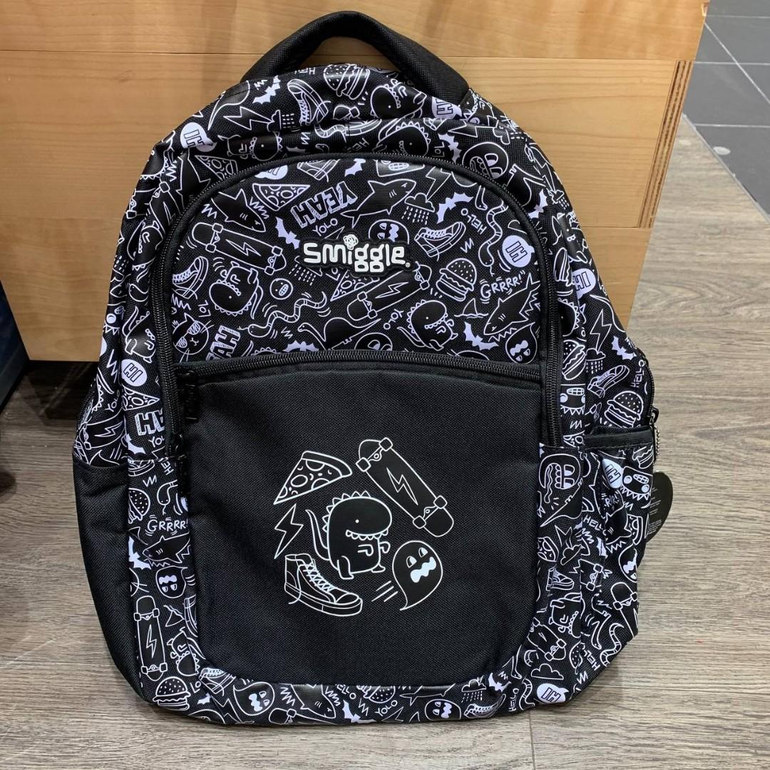 Black shop smiggle backpack