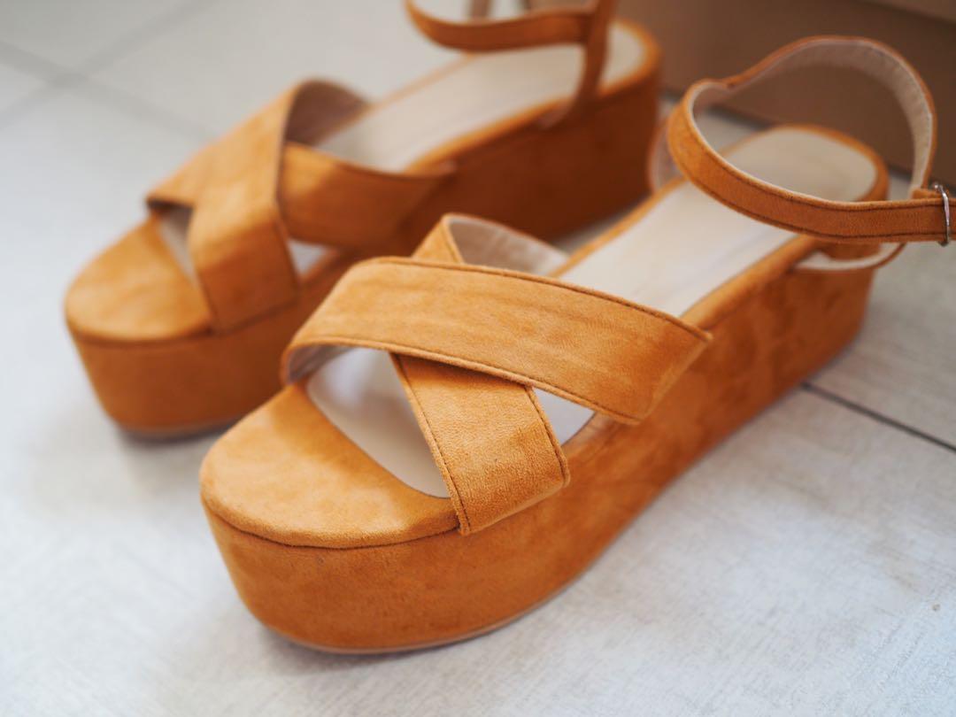 customized chunky sandals