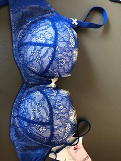 (Category: ) located in . Submitted by fionnex (Listing ID 1114836287, Image 1). Description: .