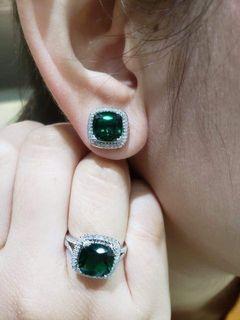 14k Emerald diamond Set