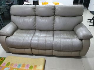 (Category: ) located in . Submitted by ucn89 (Listing ID 1114928852, Image 1). Description: .