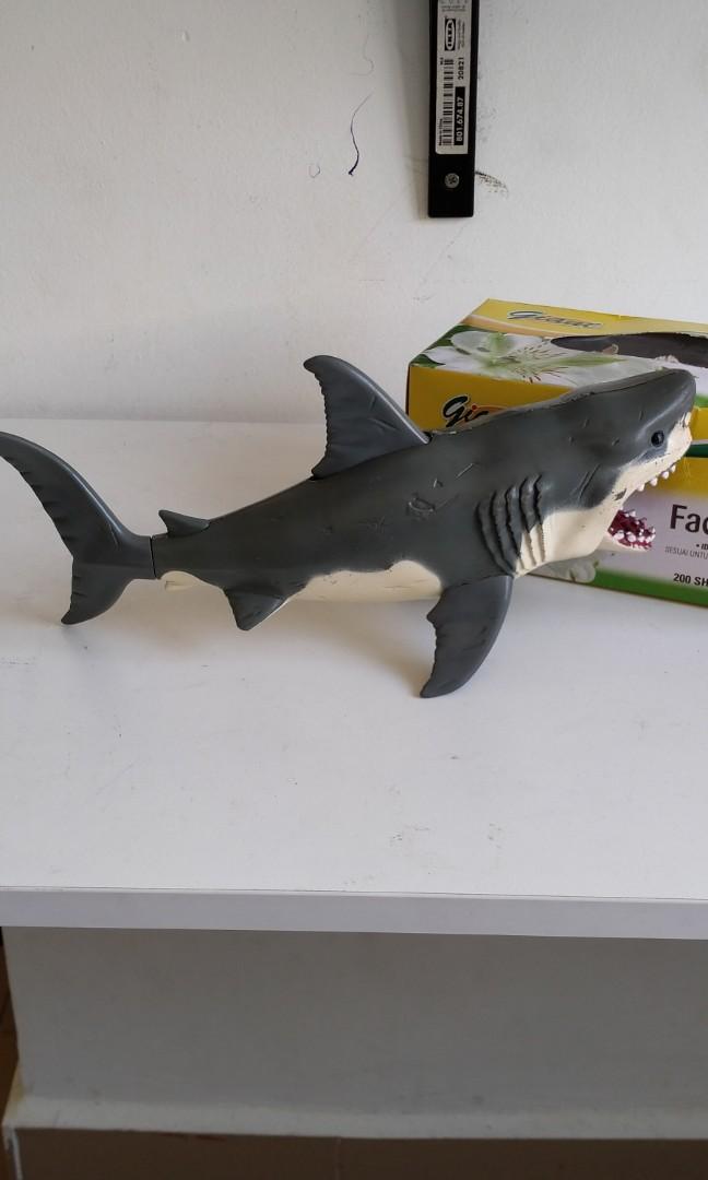 Animal Planet Shark | Toys R Us toy| patung ikan jerung yu, Hobbies & Toys,  Collectibles & Memorabilia, Fan Merchandise on Carousell