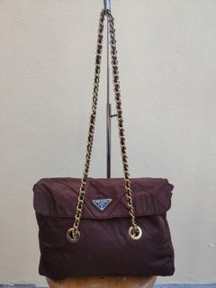(Category: ) located in . Submitted by az.bundle.preloved (Listing ID 1115073509, Image 1). Description: .