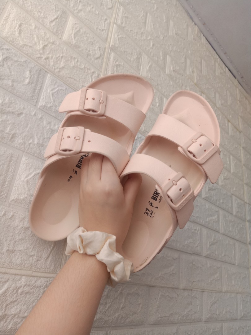 light pink birkenstock eva