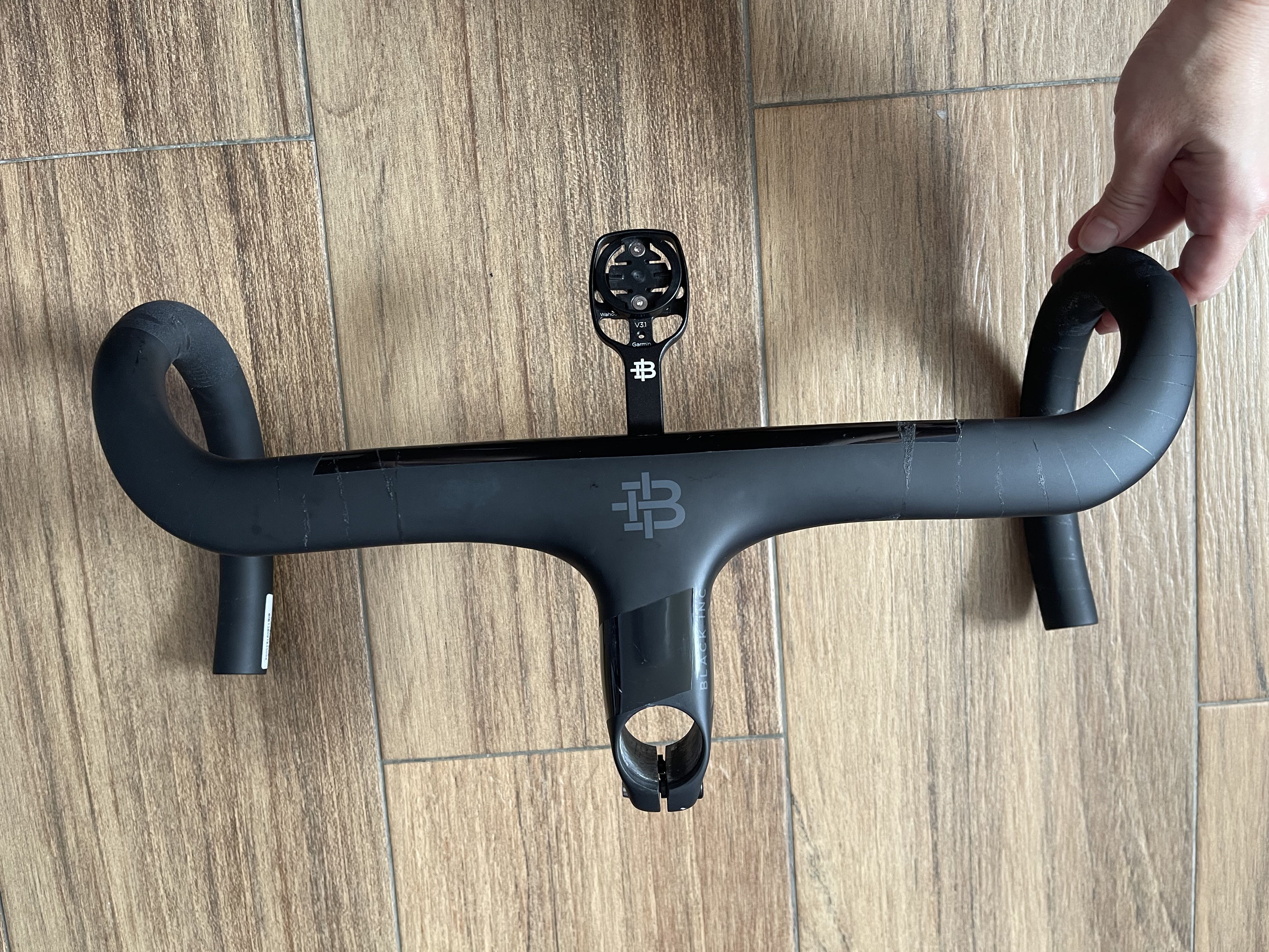 Integrated bar and clearance stem
