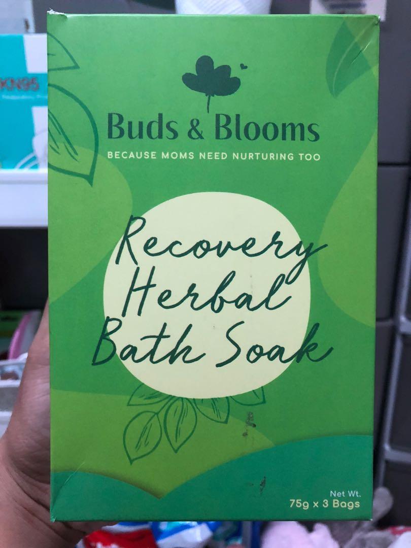 Buds & Blooms Recovery Herbal Bath Soak (Category: Maternity Care) located in Pasig City. Submitted by xchaaai (Listing ID 1114959068, Image 1). Description: 2 pouch inside.