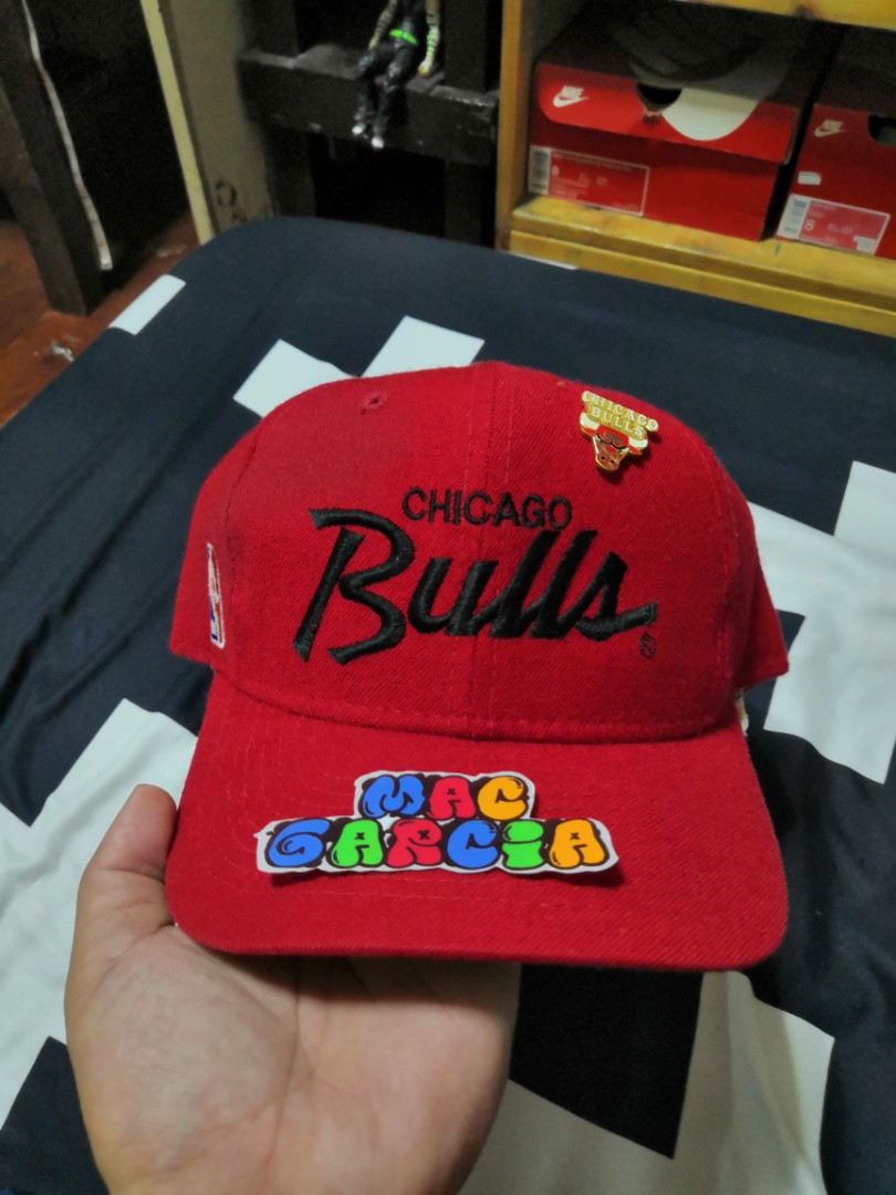 Bulls sline, Men's Fashion, Watches & Accessories, Caps & Hats on