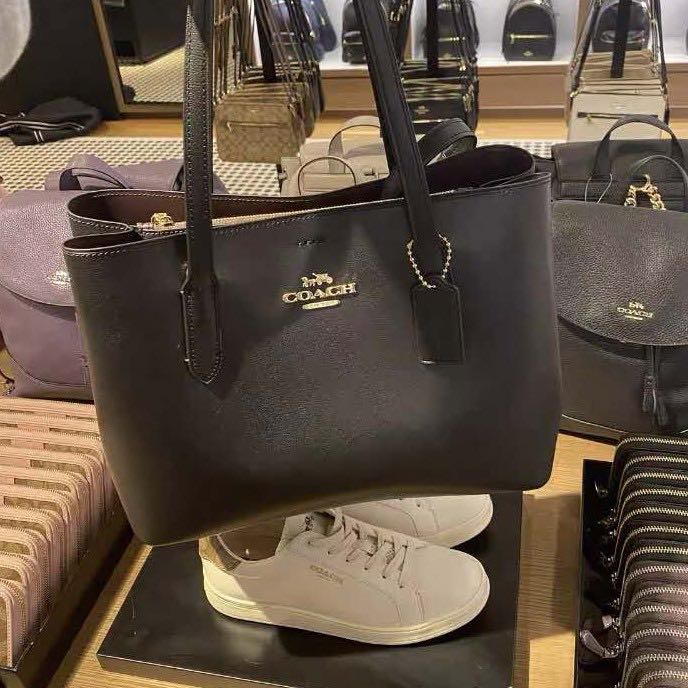 Coach avenue carryall review 2025