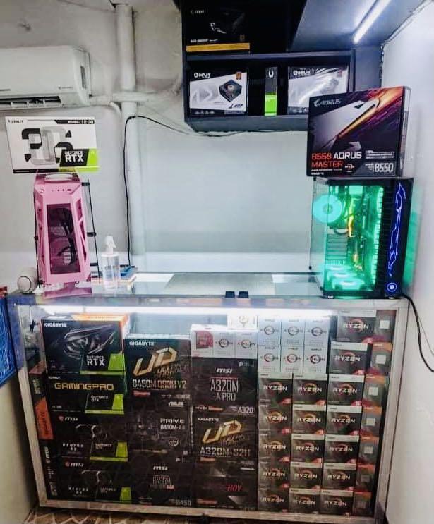 Custom Package Gilmore, Computers & Tech, Desktops on