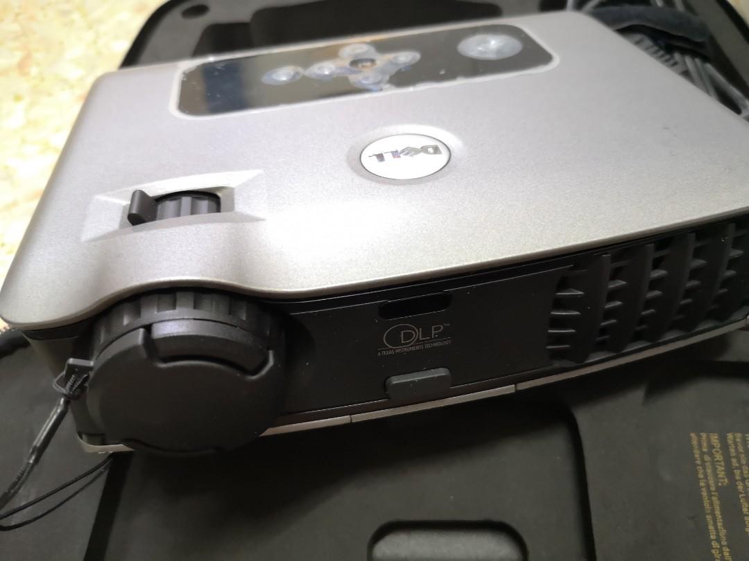 Dell 3400MP Portable Projecter, TV & Home Appliances, TV