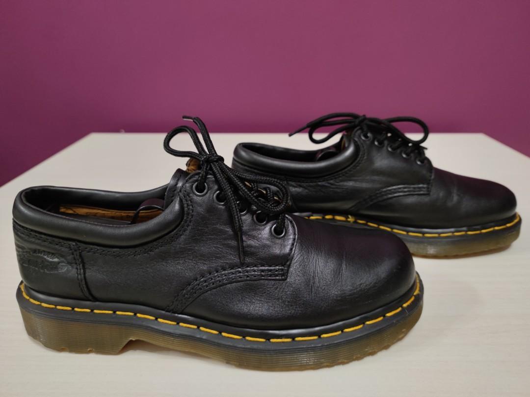 8053 vintage dr martens deals