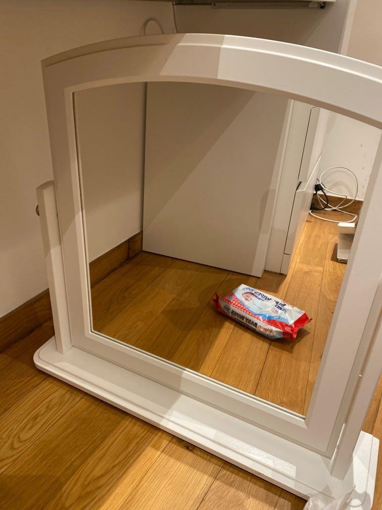 Tyssedal outlet table mirror