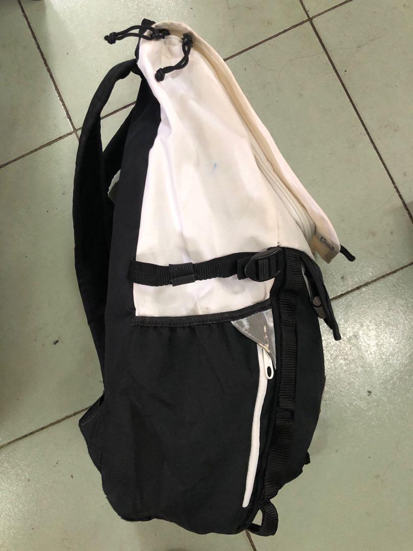 Jansport Hatchet Backpack(Unisex) (Category: Backpacks) located in Baguio. Submitted by master_of_brands (Listing ID 1114964545, Image 2). Description: Authentic Hatchet Unisex Backpack (Black/White) Dimension: 19” x 13” Minor issue: pen marks, loosen handle stitches(DiY, manageable) chip out Minimal signs of usage No pinhole issue No major issue In very good condition .
