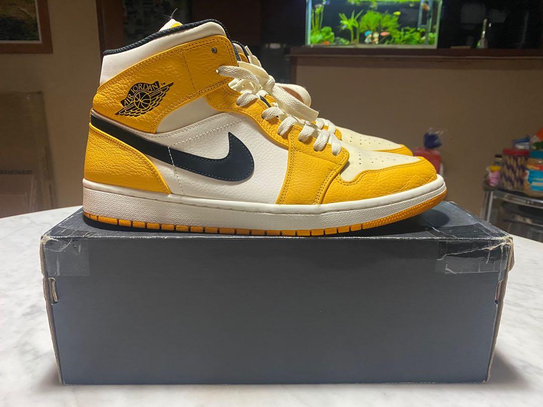 Jordan 1 Mid SE Lakers, Men's Fashion, Footwear, Sneakers on Carousell