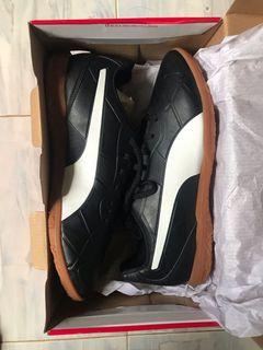 Kasut Futsal Puma Monarch