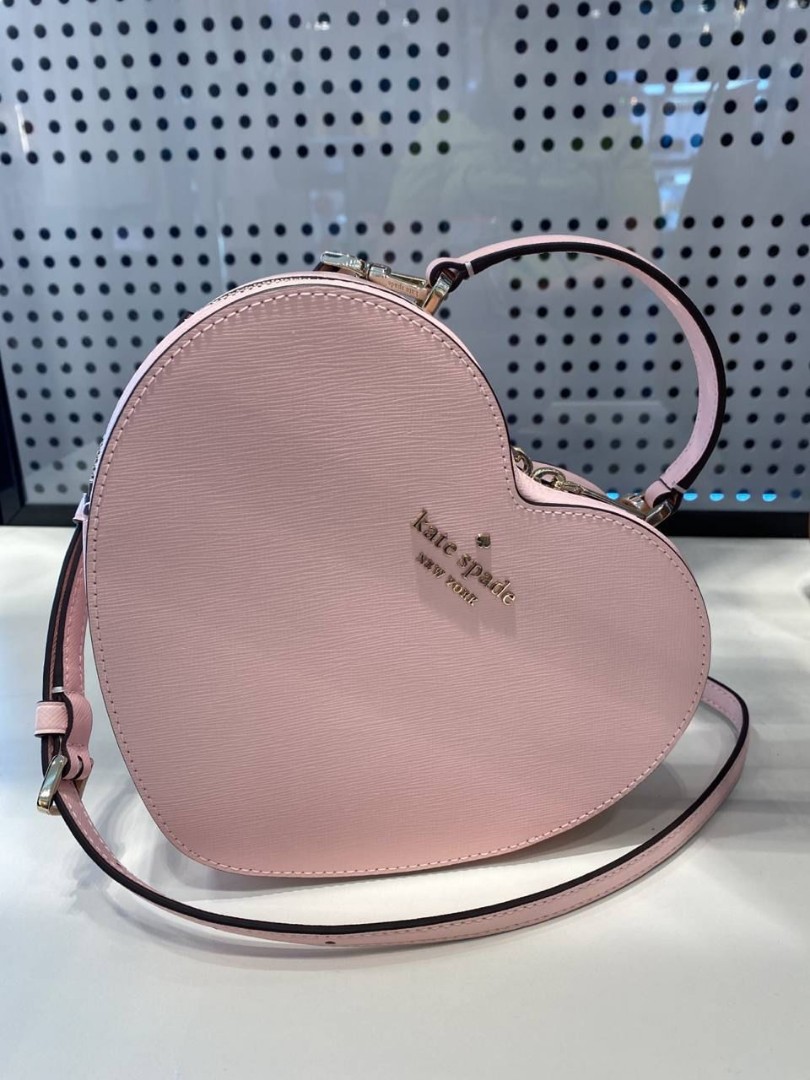 Kate Spade Heart CrossBody (Valentine Edition), Women's Fashion, Bags &  Wallets, Cross-body Bags on Carousell