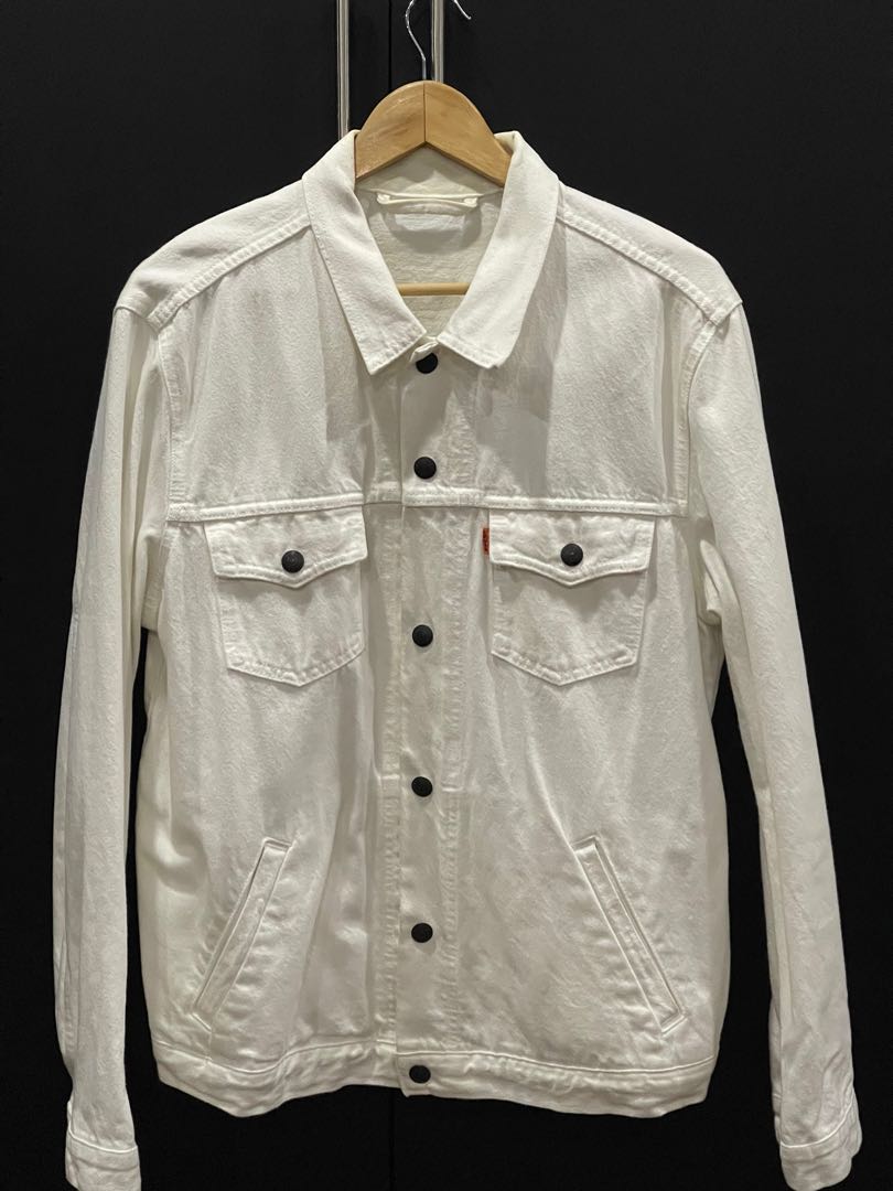 Levis White Denim Jacket, Men's Fashion, Coats, Jackets and Outerwear on  Carousell