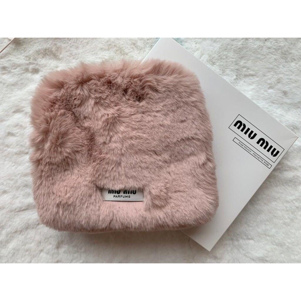 Miu miu pouch best sale bag