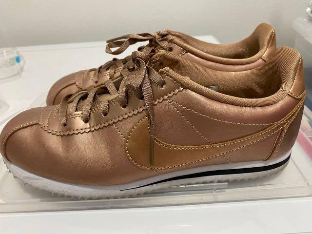 Nike cortez rosa gold discount