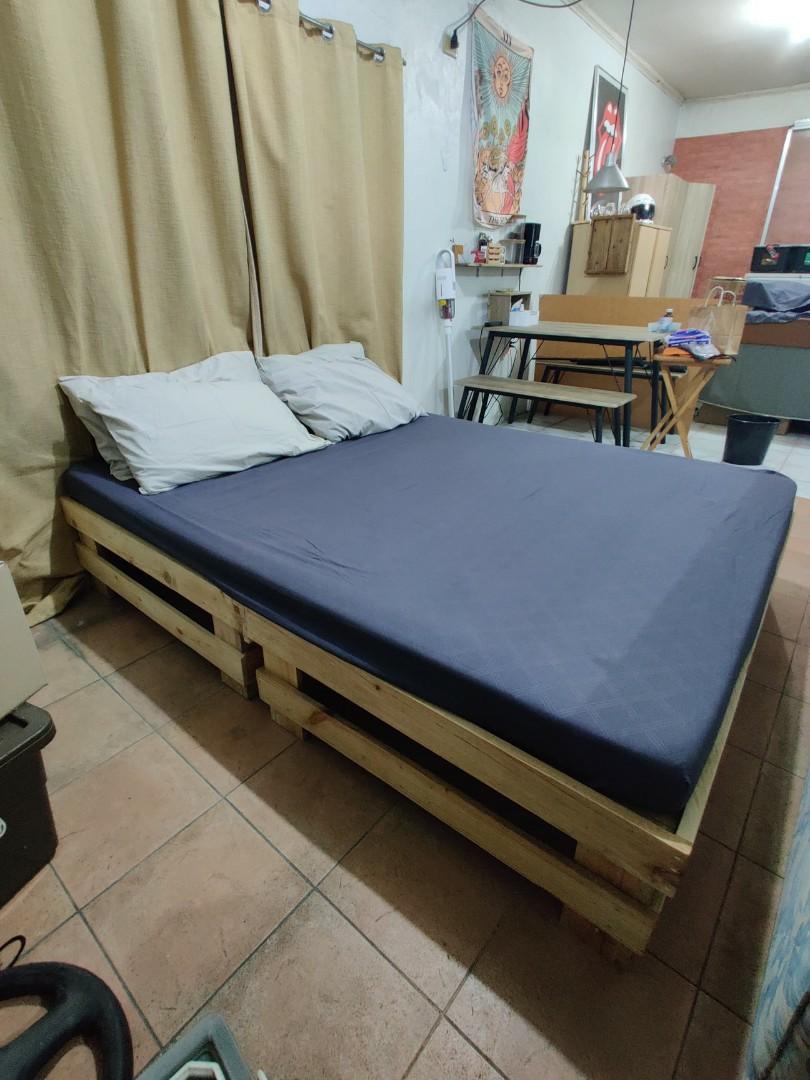 Wooden Bed Frame And Mattress Set, King Bed Frame And Mattress Set