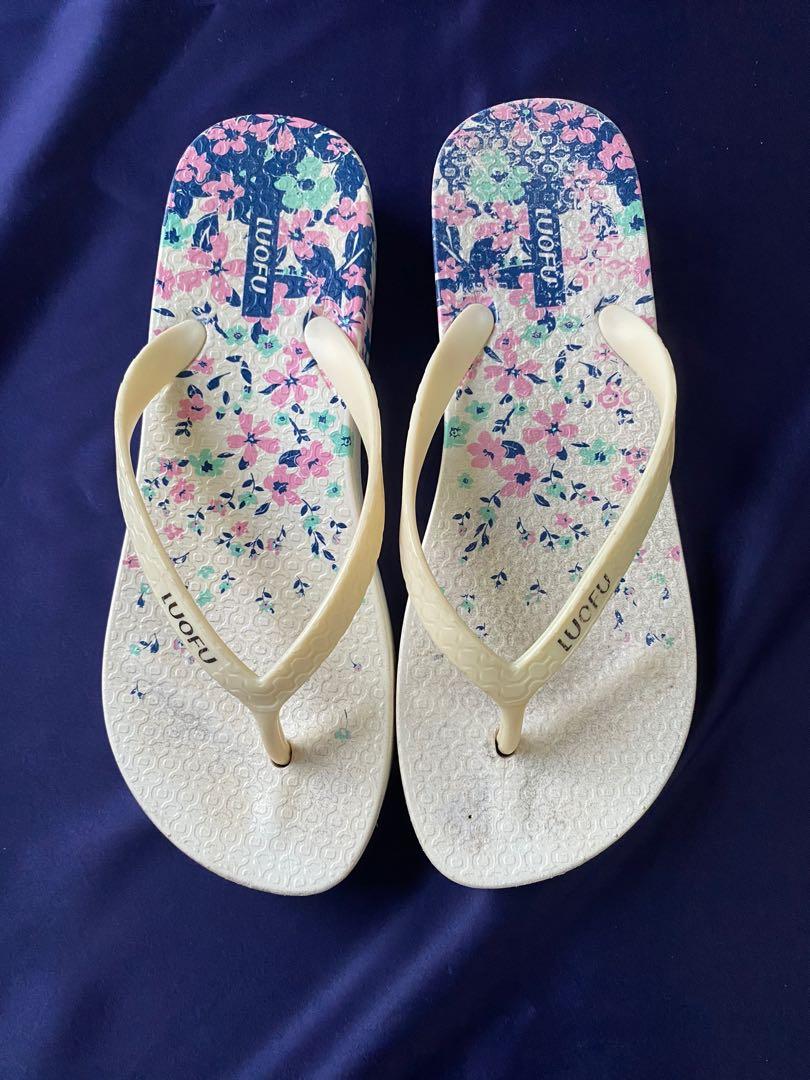 Sandal best sale luofu wanita