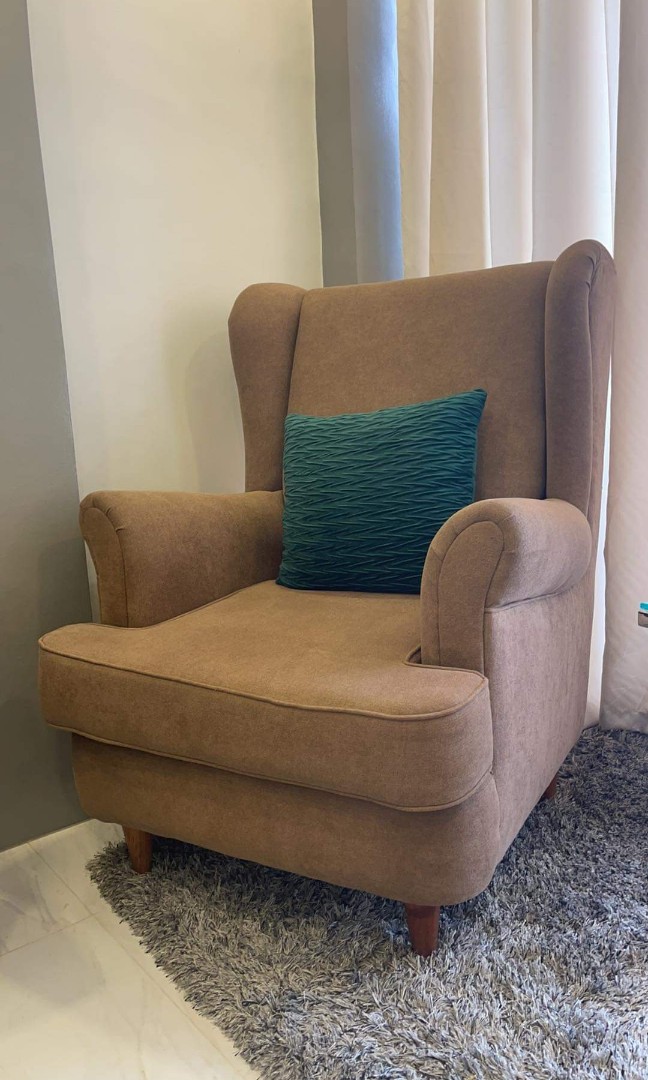 Sofa and center table setq, Furniture & Home Living, Furniture, Sofas