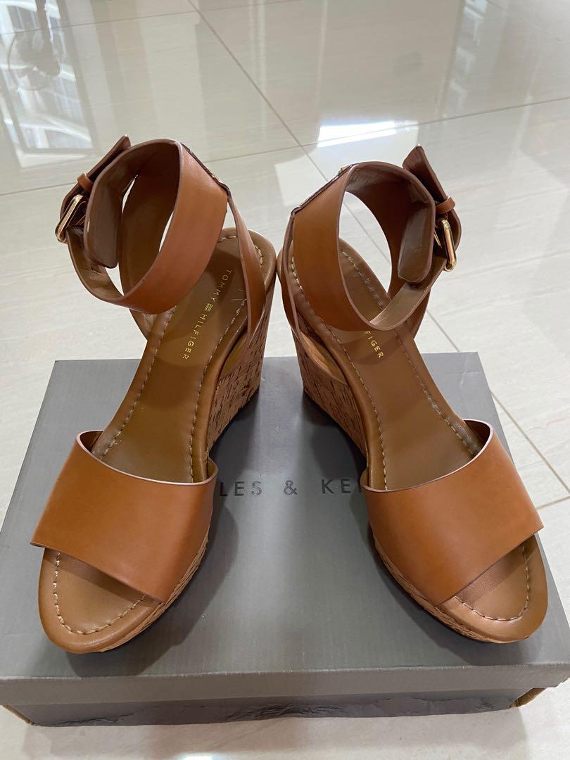 tommy hilfiger leather wedges
