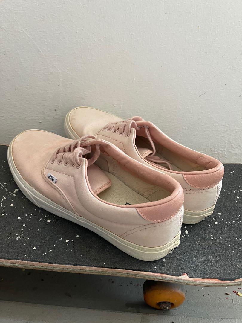 Light pink online classic vans