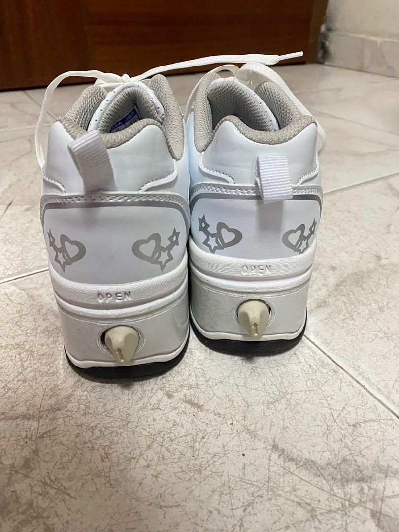 Viral Tiktok Roller Skates Shoes, Women's Fashion, Footwear, Sneakers on Carousell