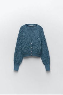 (Category: ) located in . Submitted by cdwears (Listing ID 1115019405, Image 1). Description: .